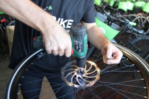 atelier-ebike-market-entretien-velo-electrique-occasion-reconditionne