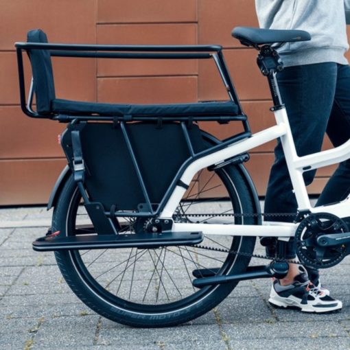 Velo electrique pour transport d'enfants et matériel - Riese and Müller Multicharger - boutique atelier appebike ajaccio en Corse - ebike market - blanc avec siege pour 2 enfants - siège arrière